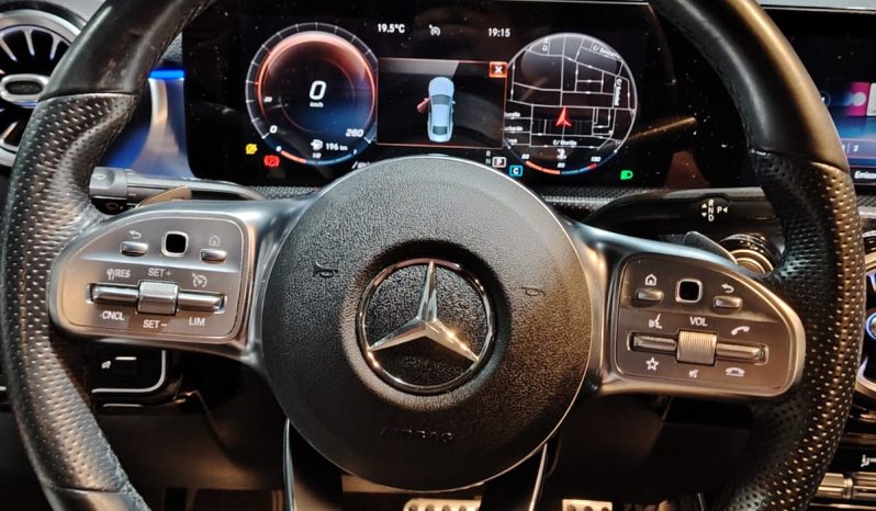 MERCEDES BENZ CLA lleno